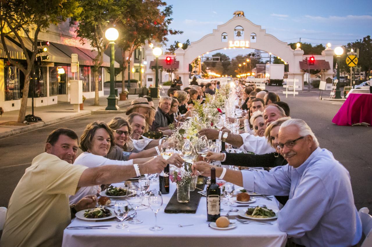 Bordeaux Inn Lodi Ngoại thất bức ảnh